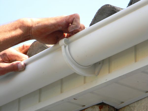 Cost of Plastic Gutter Repair in Mechanicsburg